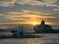 Sonnenuntergangam Hafen von Naxos