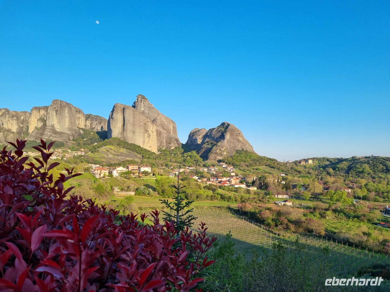 Blick auf die Meteora-Felsen 