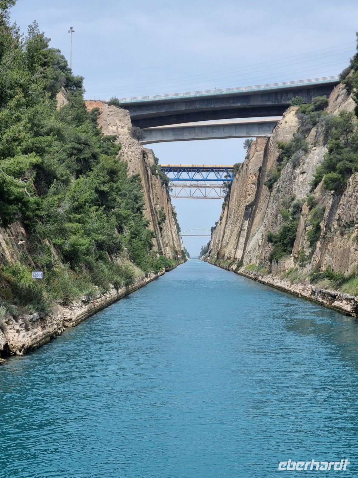 Schifffahrt durch den Kanal von Korinth 