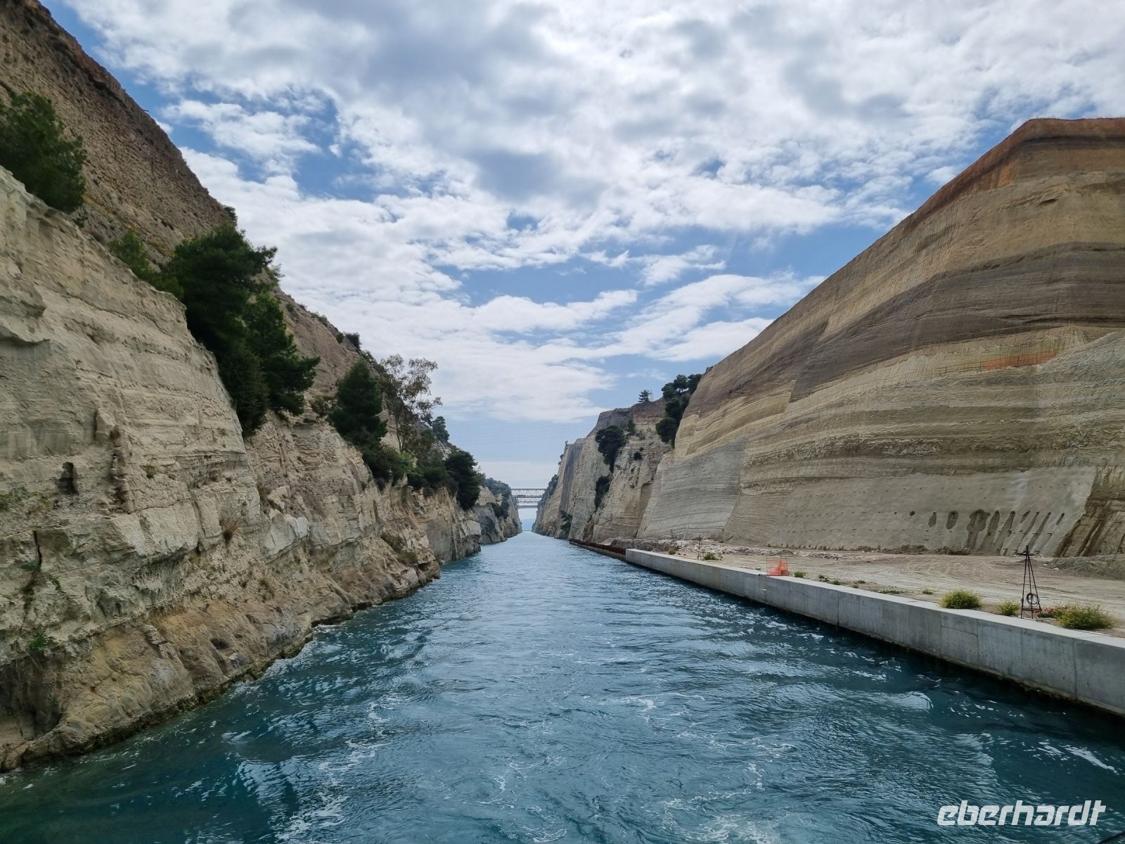 Schifffahrt durch den Kanal von Korinth 