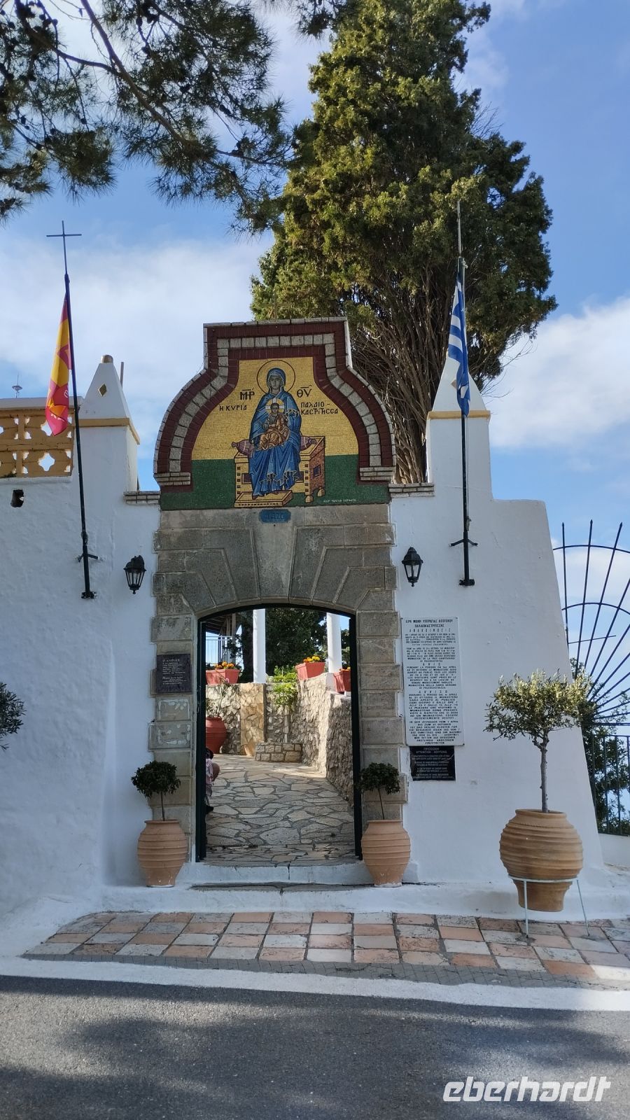 Die Kirche in Paleokastrisa