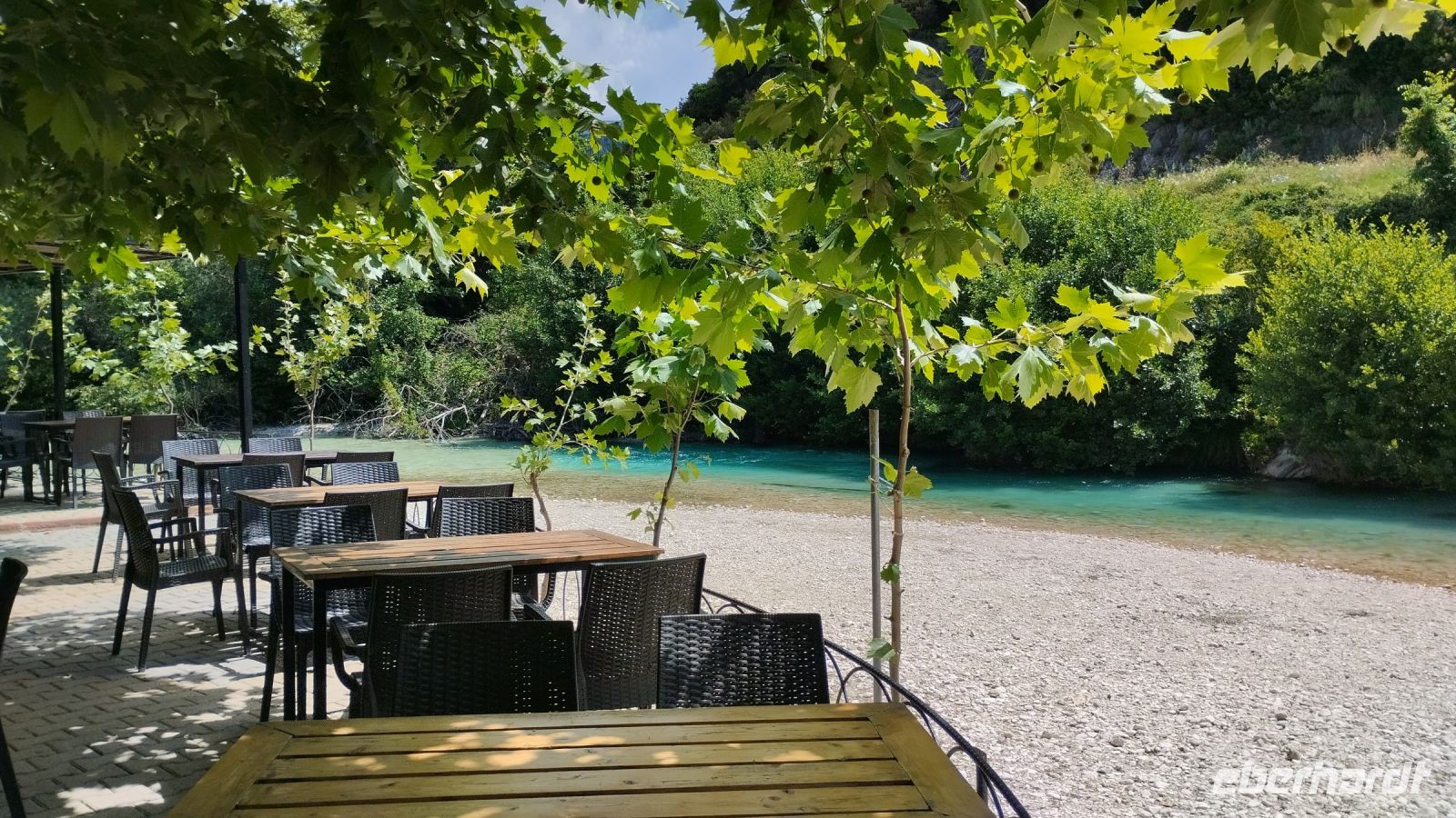 Danach machen wir eine Pause im Cafe