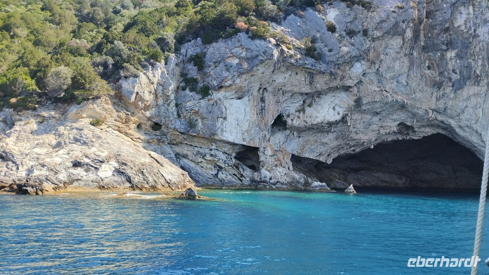 Die Höhle Papanikolis