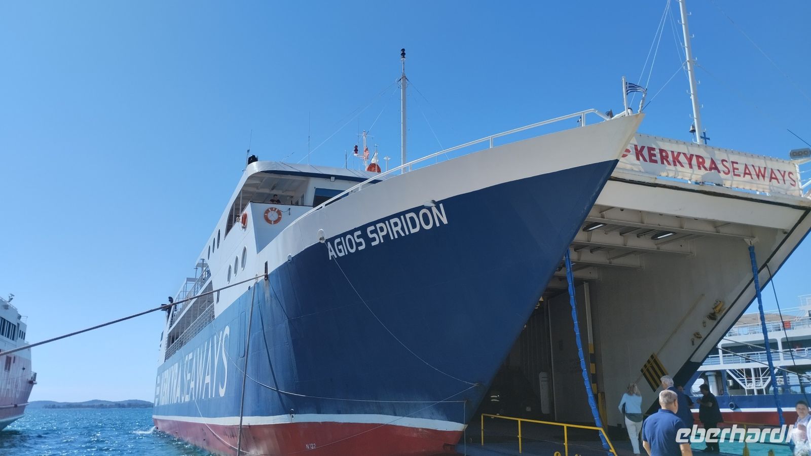 Mit der Fähre kamen wir zurück 