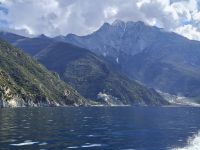 Schifffahrt zum Berg Athos... (Kloster Dionysiou mit Berg Athos) &ndash; &copy; Katrin Deutschbein (Eberhardt TRAVEL)