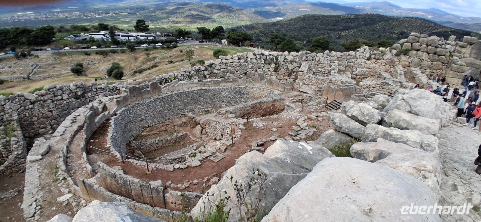 Grabstätten aus 1250 v.Chr. in Mykene &ndash; &copy;  (Eberhardt TRAVEL)