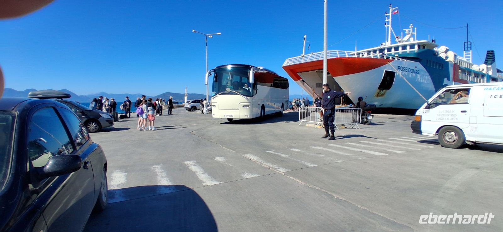 &copy;  (Eberhardt TRAVEL)