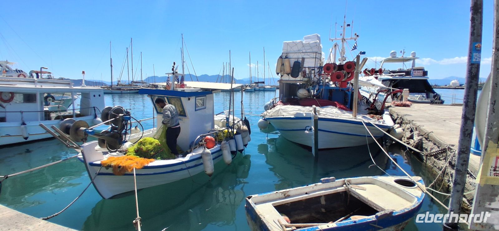 &copy;  (Eberhardt TRAVEL)