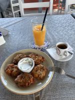 Kykladen, Santorini, Frittierte Tomatenbällchen &ndash; &copy; Sabine C. Seifert (Eberhardt TRAVEL)