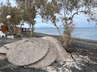Kykladen, Santorini, Strandspaziergang  &ndash; &copy; Sabine C. Seifert (Eberhardt TRAVEL)