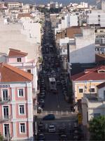 Von der Fähre ein letzter Blick in die Strassen von Patras