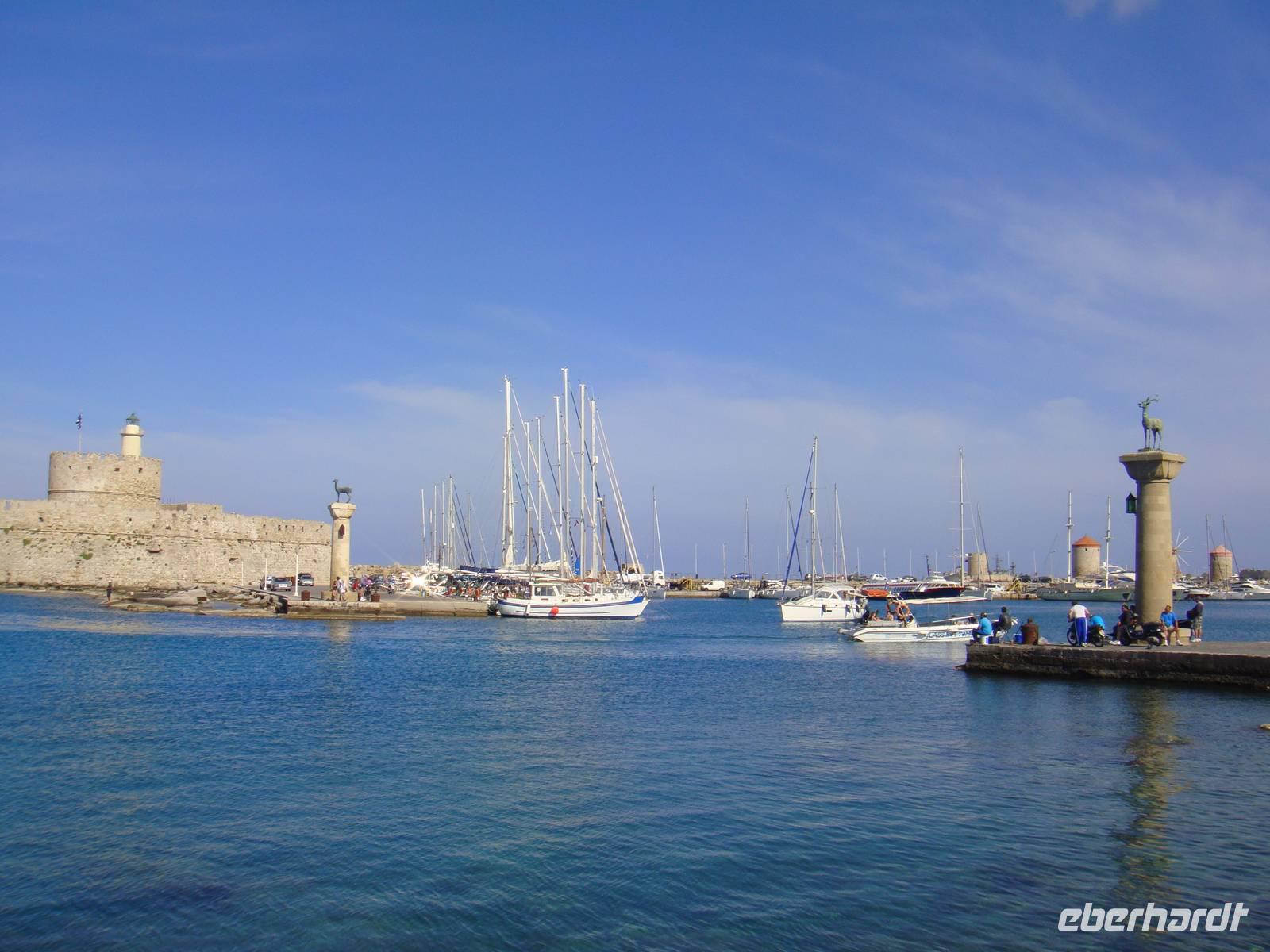 der Hafen von Rhodos &ndash; &copy;  (Eberhardt TRAVEL)