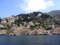 die Bunten Häuser von Symi &ndash; &copy; Astrid Janke (Eberhardt TRAVEL)