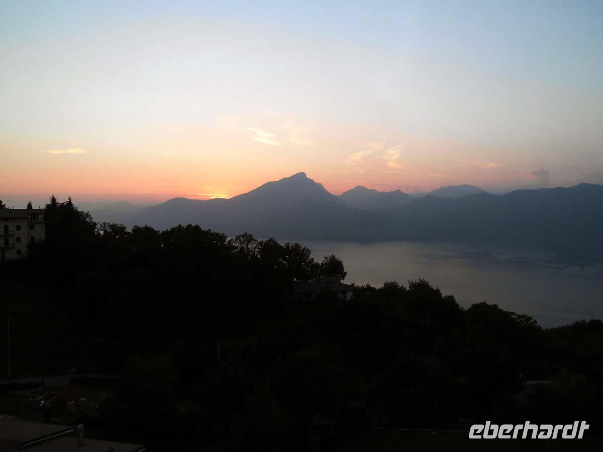 Blick von San Zeno zum Monte Pizzocolo am Gardasee