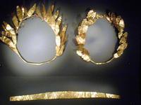 Arch. Museum Thessloniki. Goldene Kränze waren ein Statussymbol, das man zeigte.