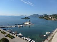 Korfu, Blick zur Mäuseinsel und zum Kloster