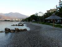 Der Strand in Itea
