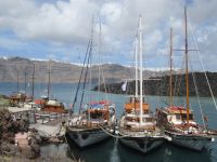 Pier 1 auf Nea Kameni mit Blick auf Thira