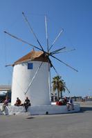 Windmühle am Hafen auf Paros