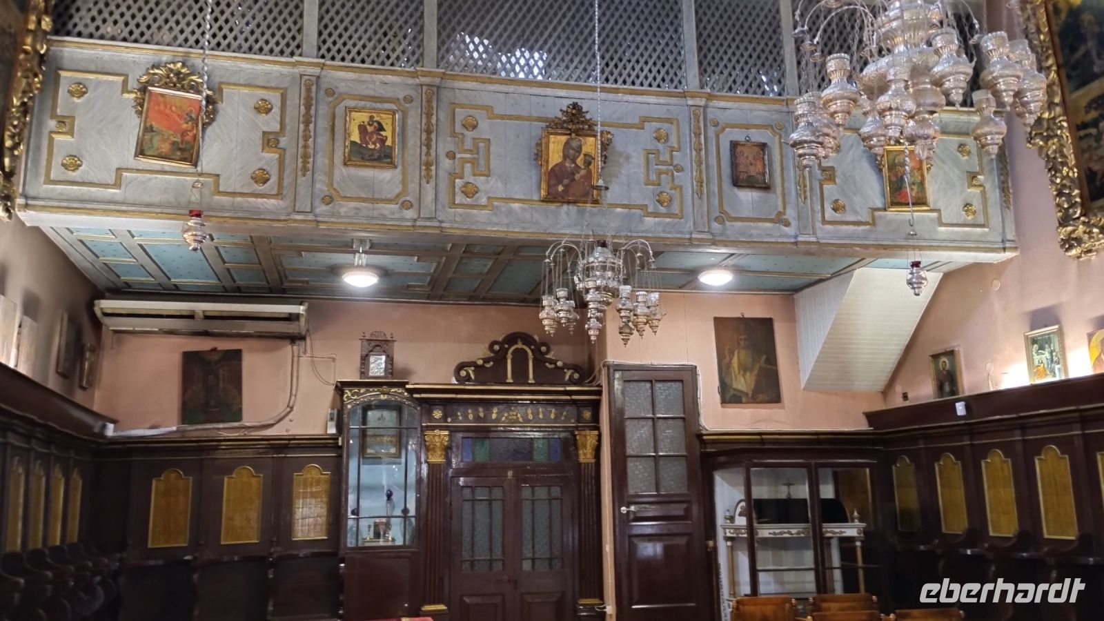 in der Kirche