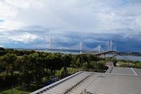Queensferry Crossing (neu, September 2017) und Firth of Forth Road Bridge (seit Februar nur noch für lizensierte Fahrzeuge und Fußgänger)