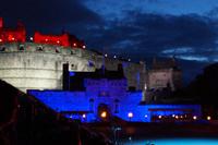 Edinburgh Castle in Frankreichs Farben 