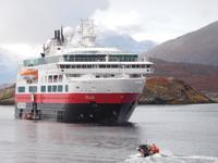 MS Fram vor Kapisillit