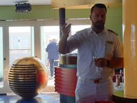 Sektempfang und Treffen mit dem Kapitän am 2. Tag (7)