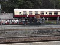 Zug am Bahnhof von Betws-y-Coed