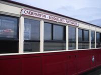 Zugfahrt von Porthmadog nach Caernarfon