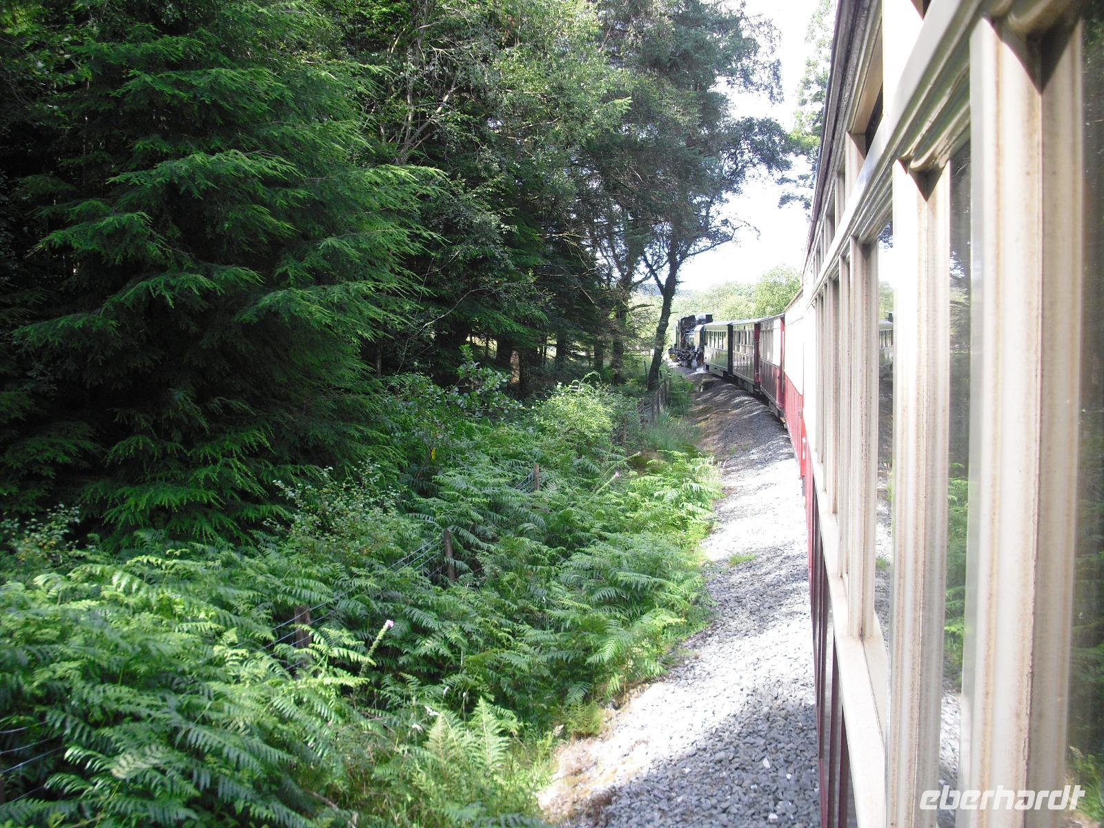 Zugfahrt von Porthmadog nach Caernarfon