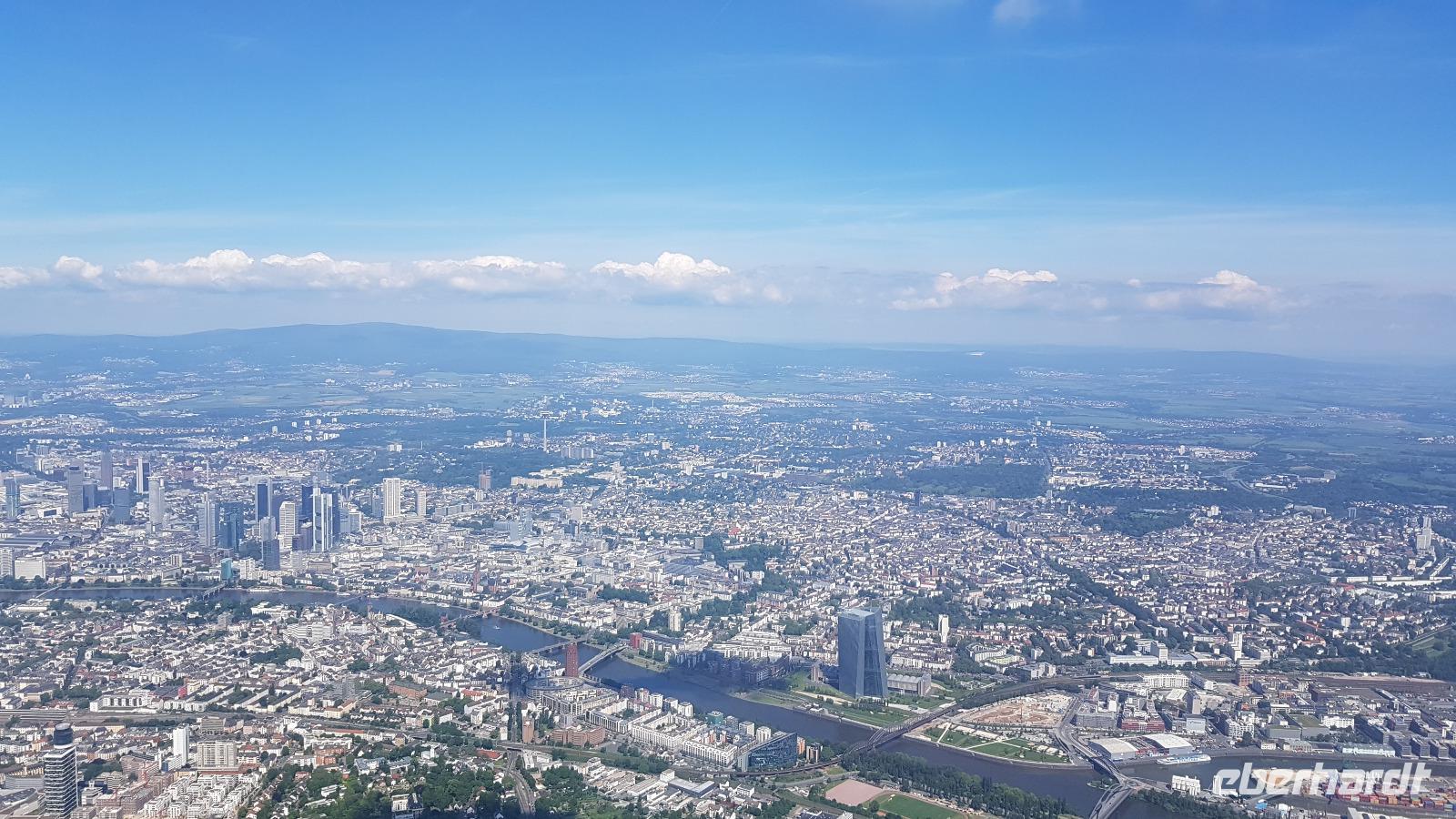 über Frankfurt 