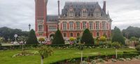 003 Calais, Anlagen vor dem Rathaus