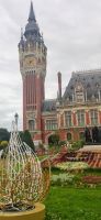 006 Calais, Anlagen vor dem Rathaus