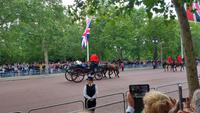 073 Oueen Elisabeth II. - Trooping the Colour (zum 93 Geb.)