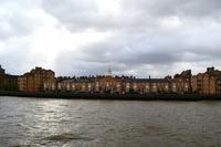 076 London