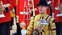 079 Oueen Elisabeth II. - Trooping the Colour (zum 93 Geb.) BBC 2