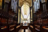 109 Salisbury Cathedral, Chorgestühl und Langhaus