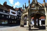 117 Salisbury, Fachwerkhäuser mit Market Cross