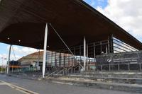 185 Cardiff, Parlamentsgebäude und Nationaltheater