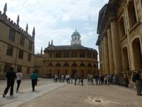 Oxford - vor Sheldonian Theatre