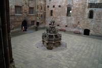 Linlithgow Palace - Innenhof mit Brunnen Jakobs V. 