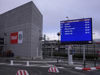 Warten auf unsere Eurotunnelpassage