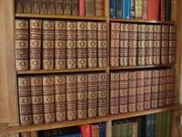 Enzeklopedia Britannica im Killerton House