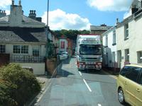 Es geht eng zu auf südenglischen Straßen