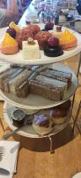 106 Cotswolds, Teatime im The Bear of Rodborough