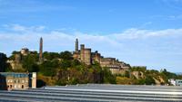 0031 Edinburgh, Blick von der Weverley Station zum Calton Hill