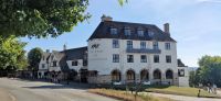 107 Cotswolds, Teatime im The Bear of Rodborough