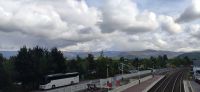 113 Aviemore, Station mit Cairngorm Mountains