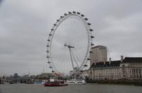 London, London Eye mit dem Schiff der City Cruises